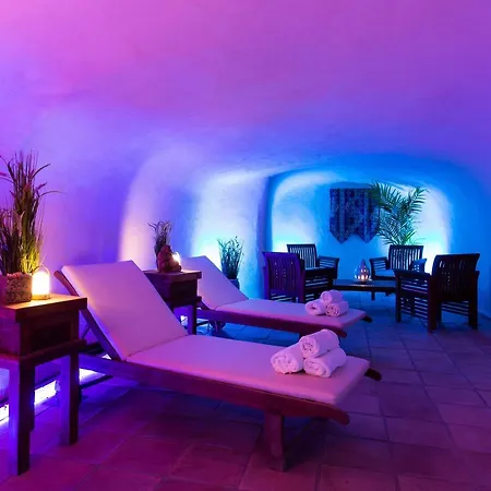 El Capricho Beniali Hotel 4*